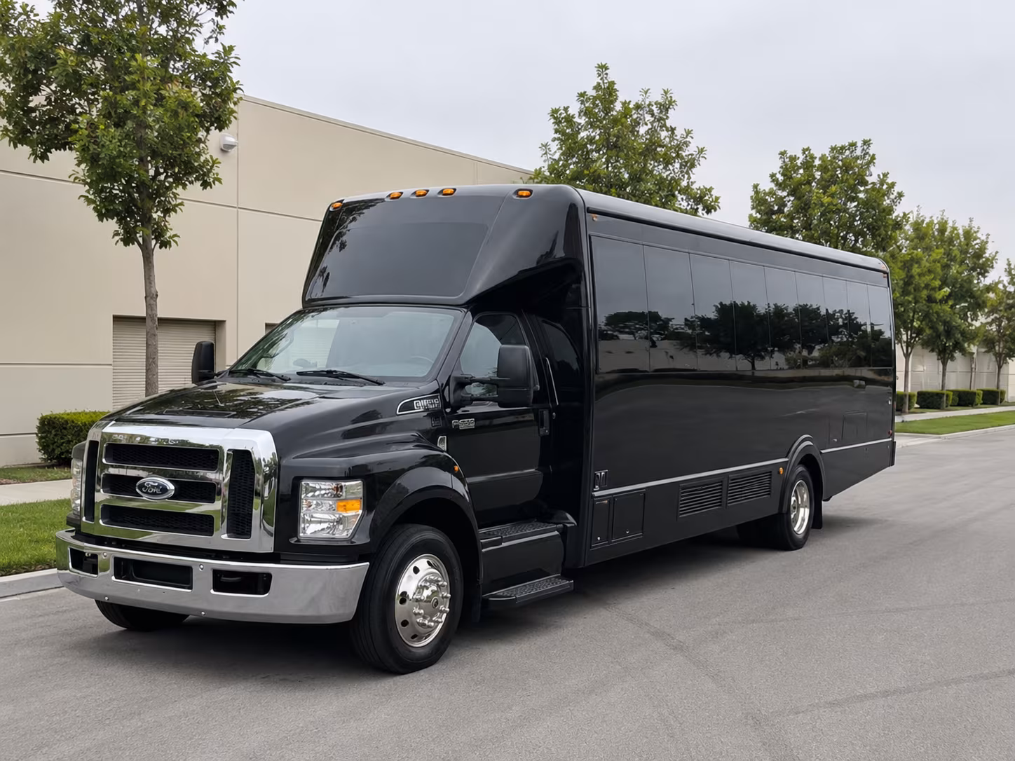 auburn party bus