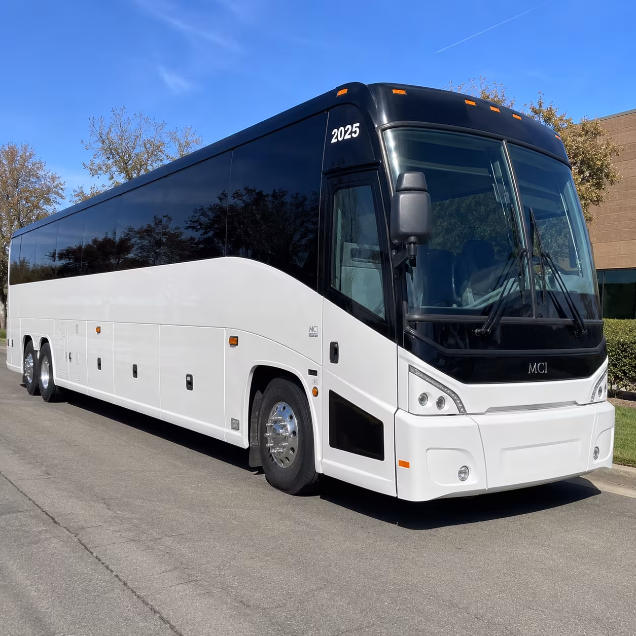 group transportation to montgomery regional airport mgm