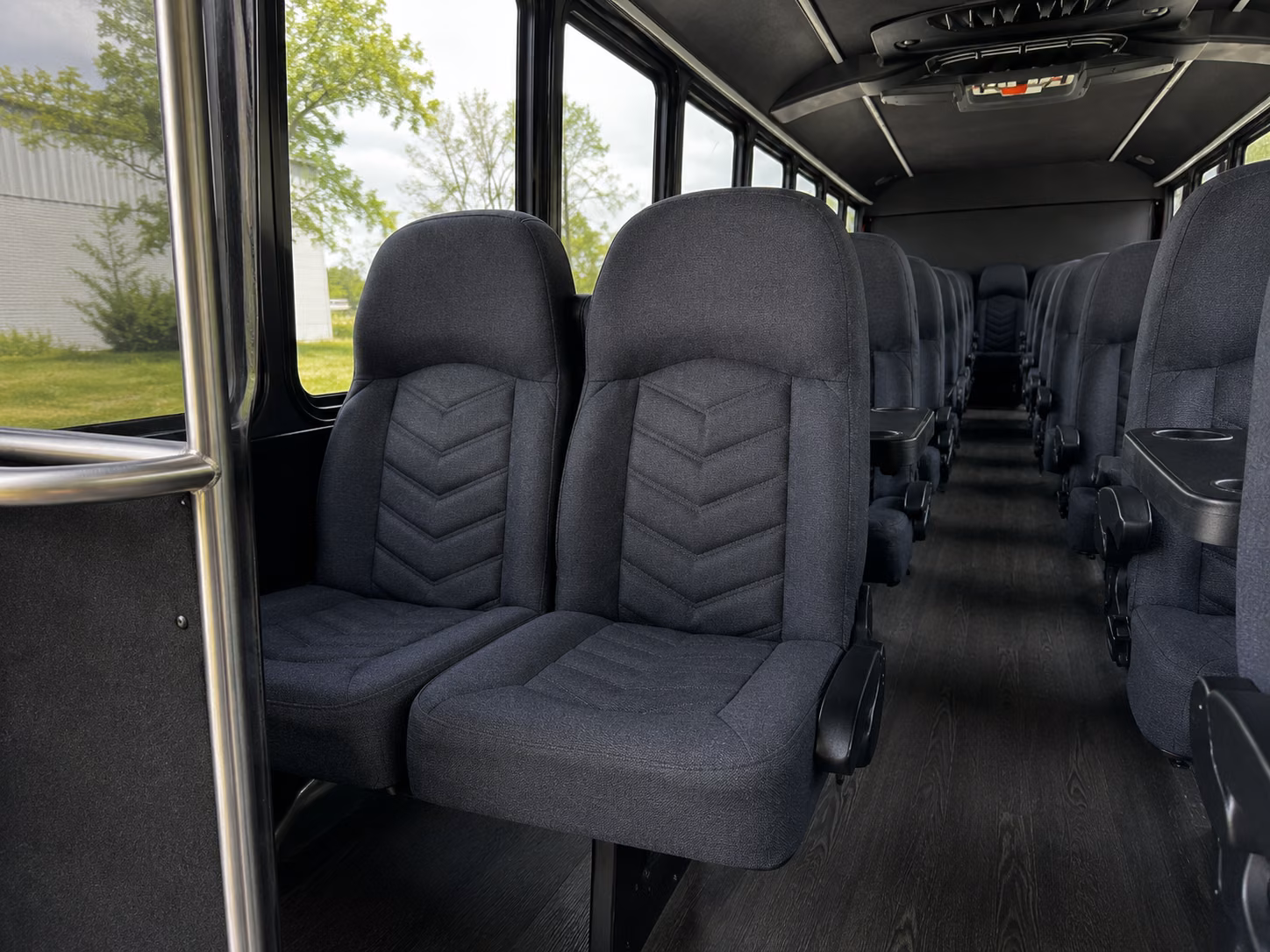 roswell easy airport shuttle bus rentals in roswell